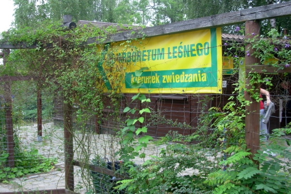 Arboretum w Sycowie - brama wejściowa