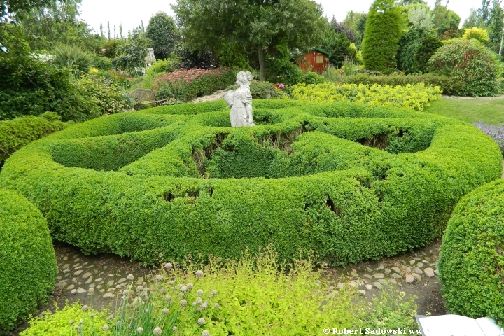 Topiary - rzeźby z drzew i krzewów